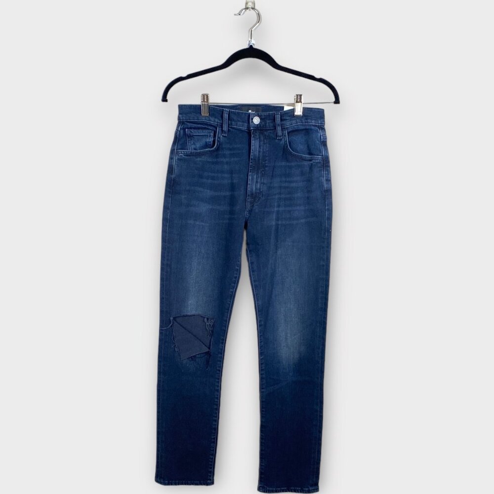 NWT 7 For All Mankind Easy Slim Dark Distressed with Open Knee Jeans, Size 28 - Picture 2 of 13